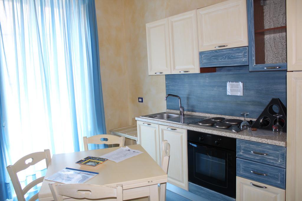 Hotel Residence Le Chiavi Di San Francesco Trapani Rum bild